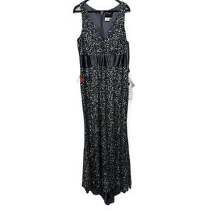 NWT Mac Duggal Gray Sequined Sleeveless V-neck Cocktail Dress Size 14